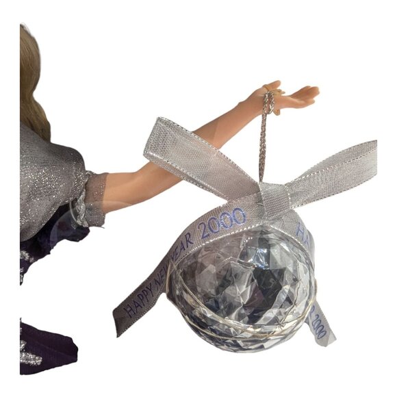 Collectible 2000 Special Millennium Edition Millennium Princess Barbie #24154 - Picture 4 of 13